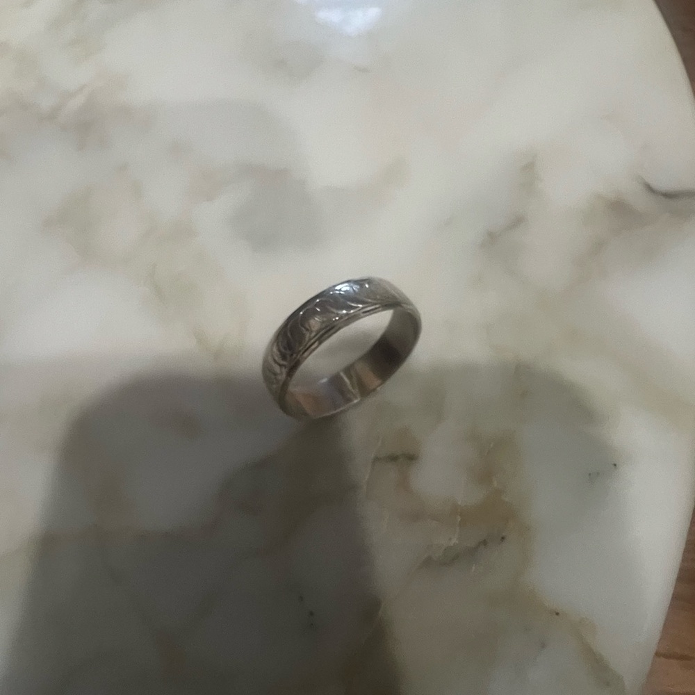 Silver Patterned Ring - image 8